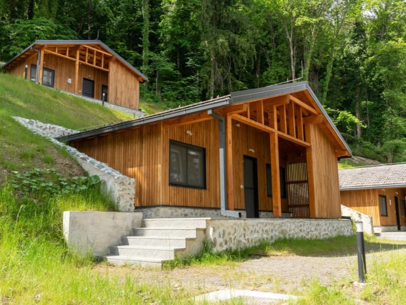 farba termoizolacyjna na drewno